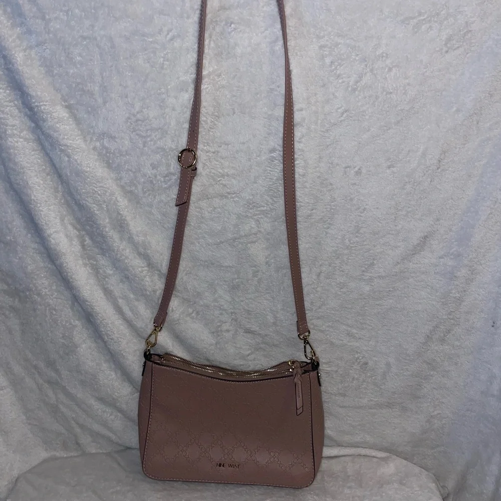 Nine West Dusty Pink Shoulder Crossbody Bag Preloved great condition - Picture 2 of 11